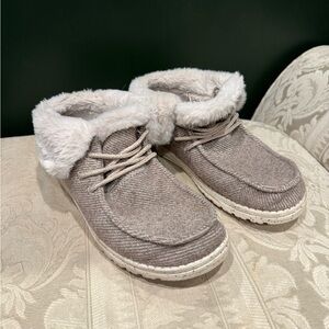 Women’s Hey Dudes with fur